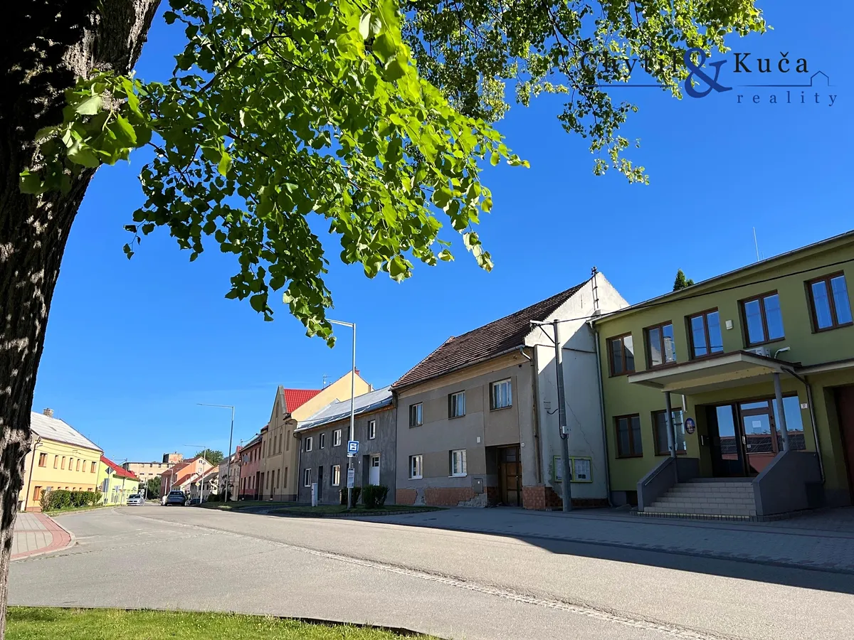 Prodej rodinného domu 480 m², pozemek 731 m²
